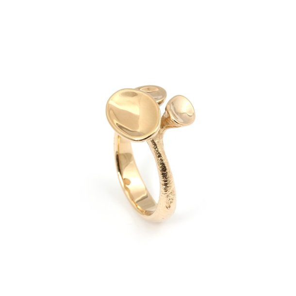 Fiona ring i guld fra Per Borup Design