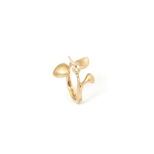 Kaya ring, stor, i guld med diamant fra Per Borup Design