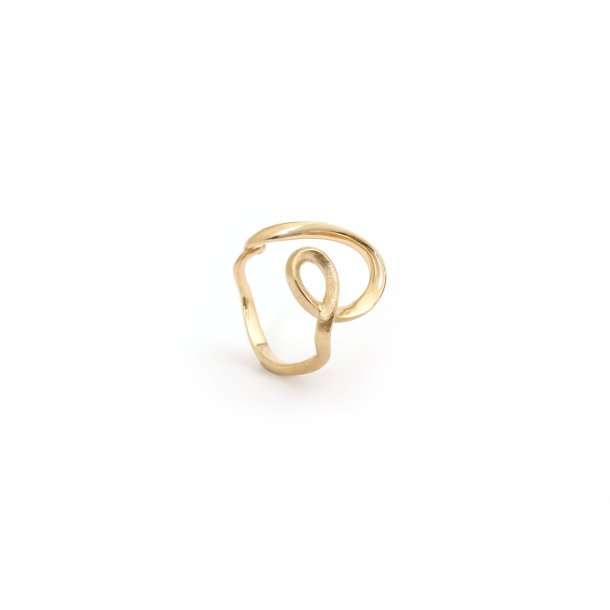 Calligraphy ring i guld fra Per Borup Design