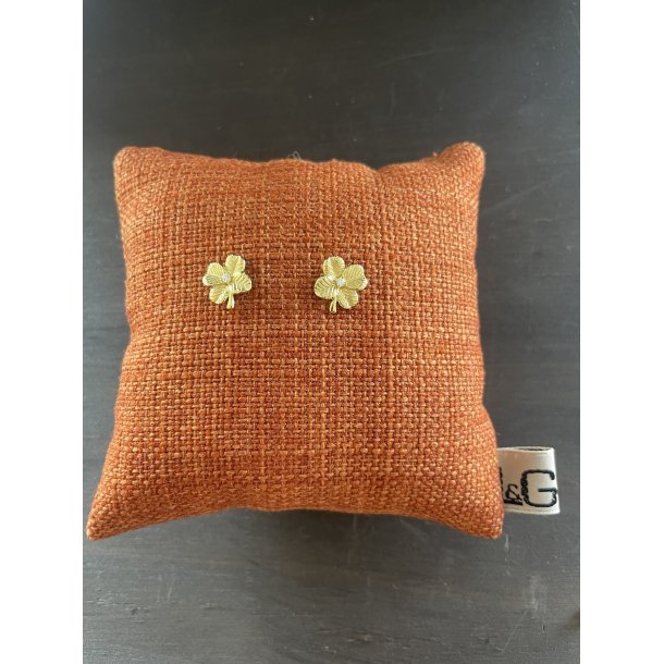 Kl�ver �restikker i forgyldt s�lv med zirkoner fra L&G