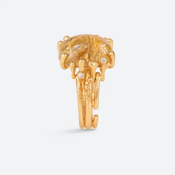 BoHo ring, medium, i guld med rutilkvarts og diamanter fra Ole Lynggaard