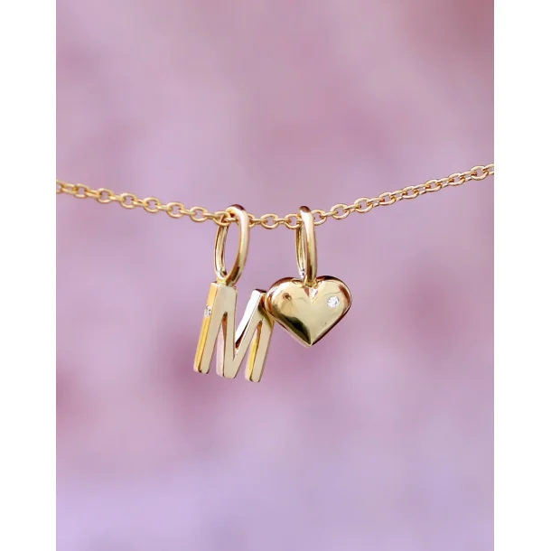 My M vedh�ng i guld fra Ro Copenhagen