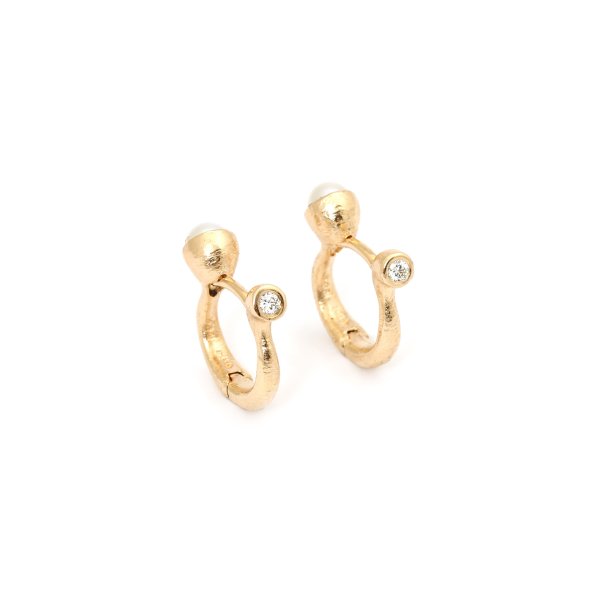 Ophelia vendbare creoler i guld m. perle og diamant fra Per Borup Design