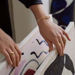 Mercy Mini ring i 18 kt guld og diamantpav� fra Georg Jensen