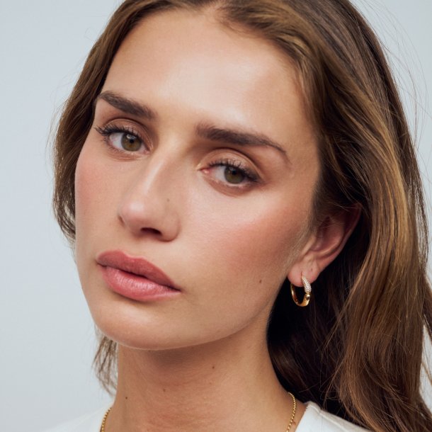 Goccia Creolo Grande �reringe i forgyldt s�lv fra Sif Jakobs