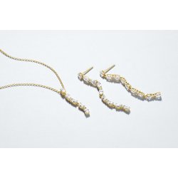 Ellera Ovale Lungo halskde i forgyldt slv med zirkoner fra Sif Jakobs