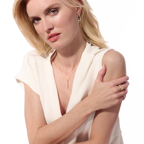 Ellera Ovale Lungo halskde i forgyldt slv med zirkoner fra Sif Jakobs