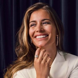 Felline Concavo ring i forgyldt slv med zirkoner fra Sif Jakobs