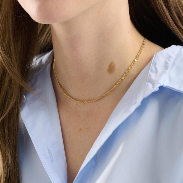 Agnes halskde i forgyldt slv fra Pernille Corydon